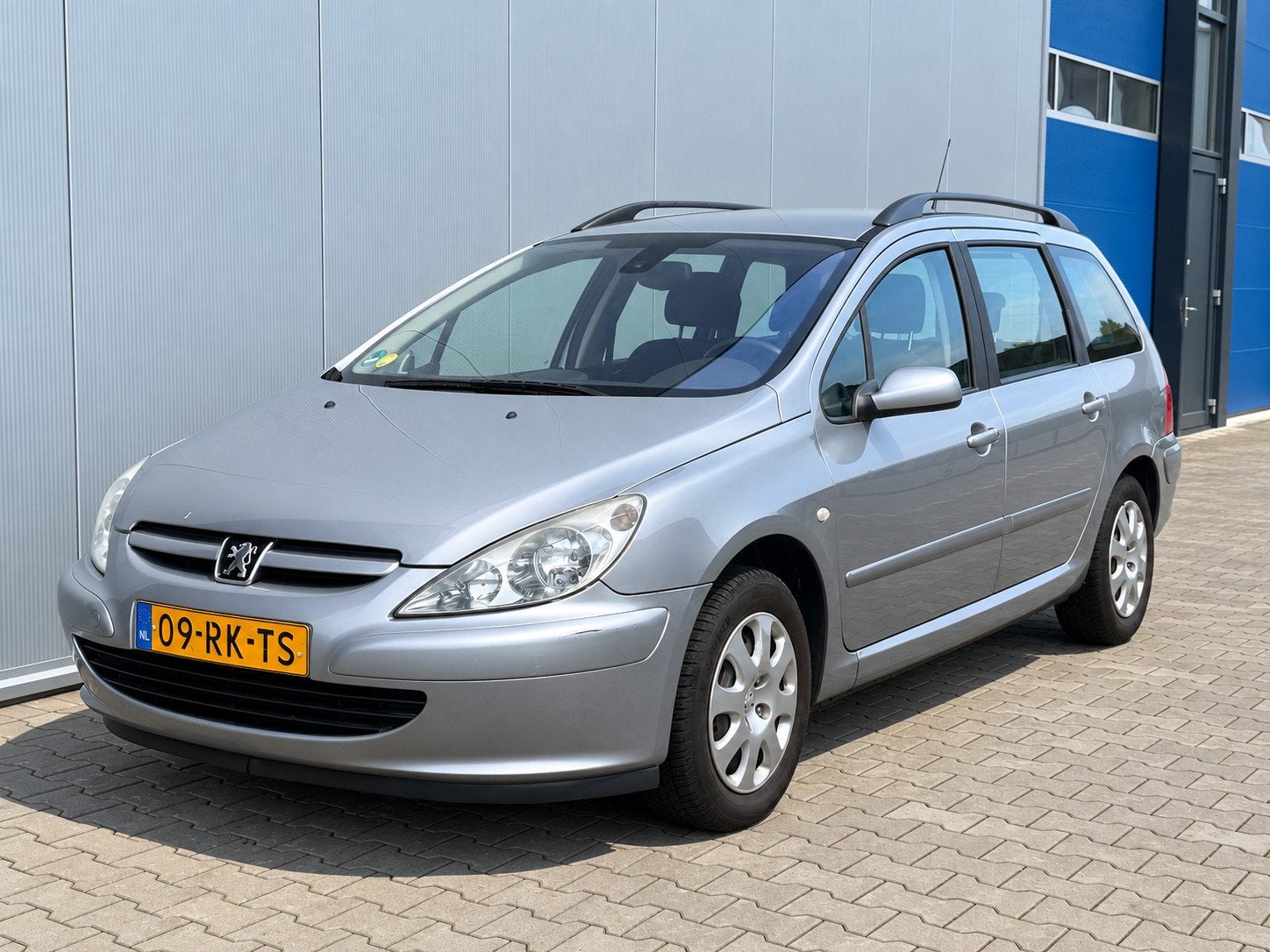 Peugeot 307 Break 1.6-16V XS Premium NIEUWE APK, Gebruikt, Verwarmde buitenspiegels, 4 cilinders, Origineel Nederlands