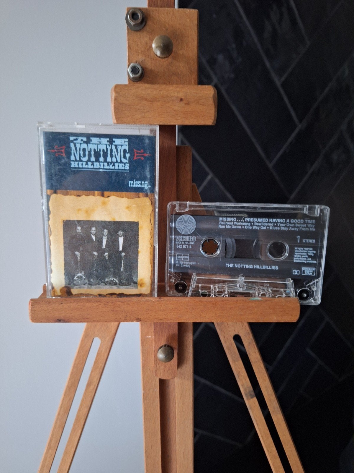 The Notting Hillbillies -Missing... Presumed Having a Good, Cd's en Dvd's, Cassettebandjes, Gebruikt, 1 bandje, Ophalen of Verzenden