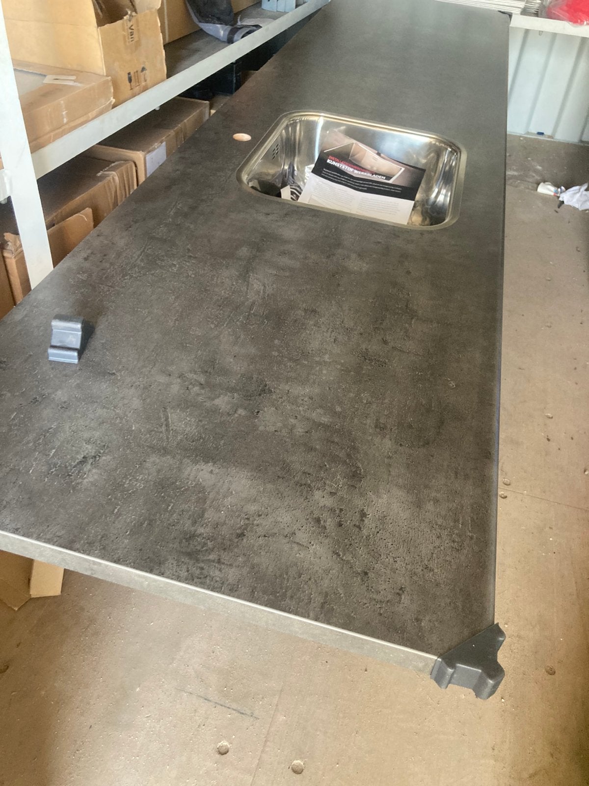 Nieuw aanrechtblad, Ophalen, 25 tot 50 mm, Nieuw, 200 tot 250 cm