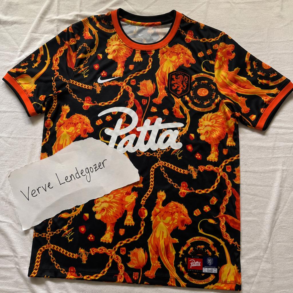 Large | Patta x KNVB x Nike WK 2026 Warming Up Shirt, Kleding | Heren, T-shirts, Ophalen of Verzenden, Nieuw, Overige maten, Zwart