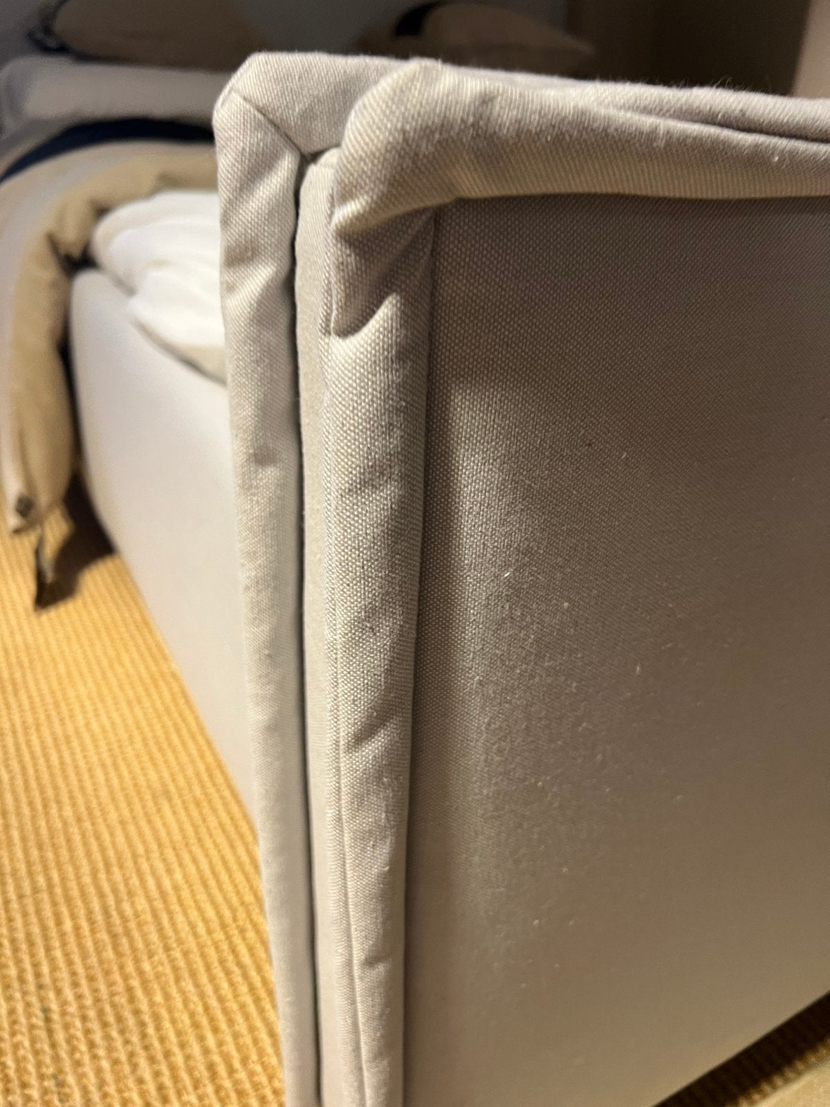 Gestoffeerd bed Do grijs 140x200 van 799,- nu, Kinderen en Baby's, Kinderkamer | Bedden, Ophalen, 85 tot 100 cm, Zo goed als nieuw