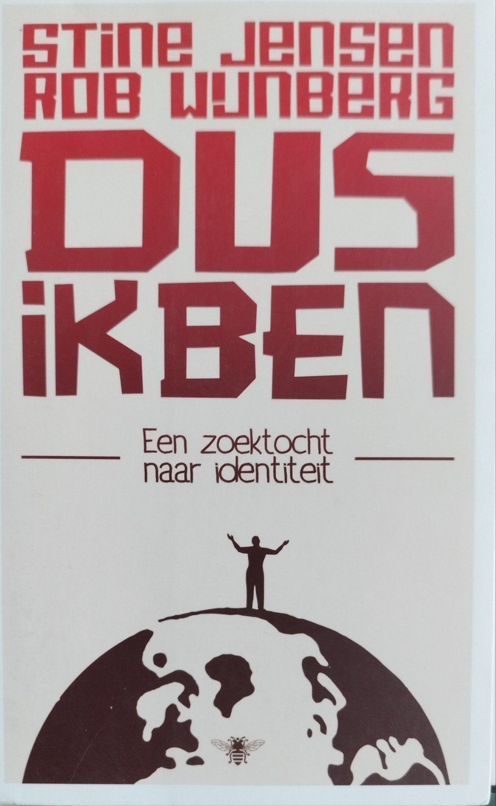Dus ik ben - Een zoektocht naar identiteit, Ophalen of Verzenden, Zo goed als nieuw, Overige onderwerpen, Stine Jensen, Rob Wijnberg