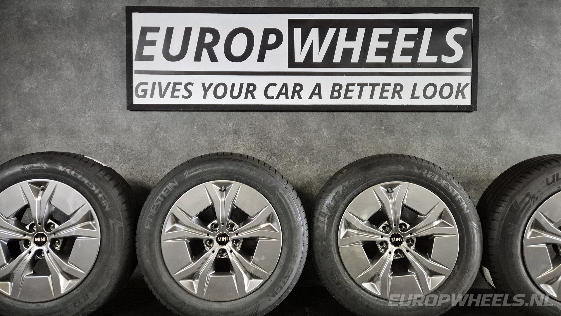 17 inch Mini velgen Countryman U25 Styling 864 zomerbanden