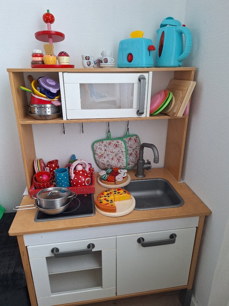 Kinderkeukentje met accessoires, Ophalen, Gebruikt, Hout, Speelkeuken-accessoire