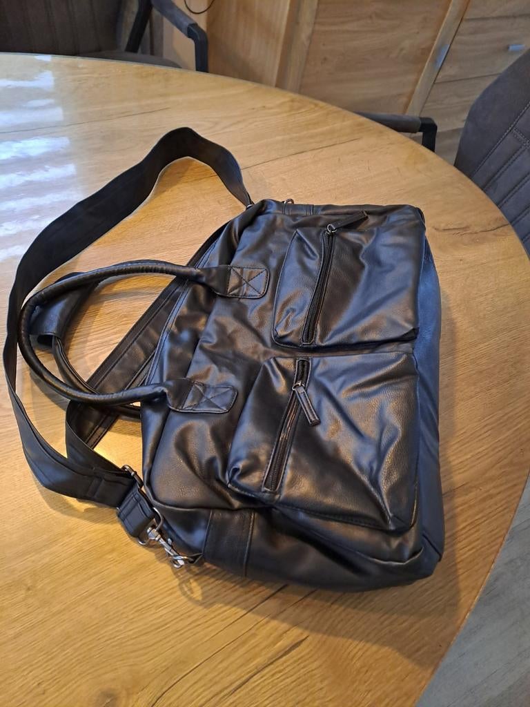Daniël Ray Schooltas / Schoudertas Zwart, Overige merken, 40 cm of meer, Gebruikt, Ophalen of Verzenden