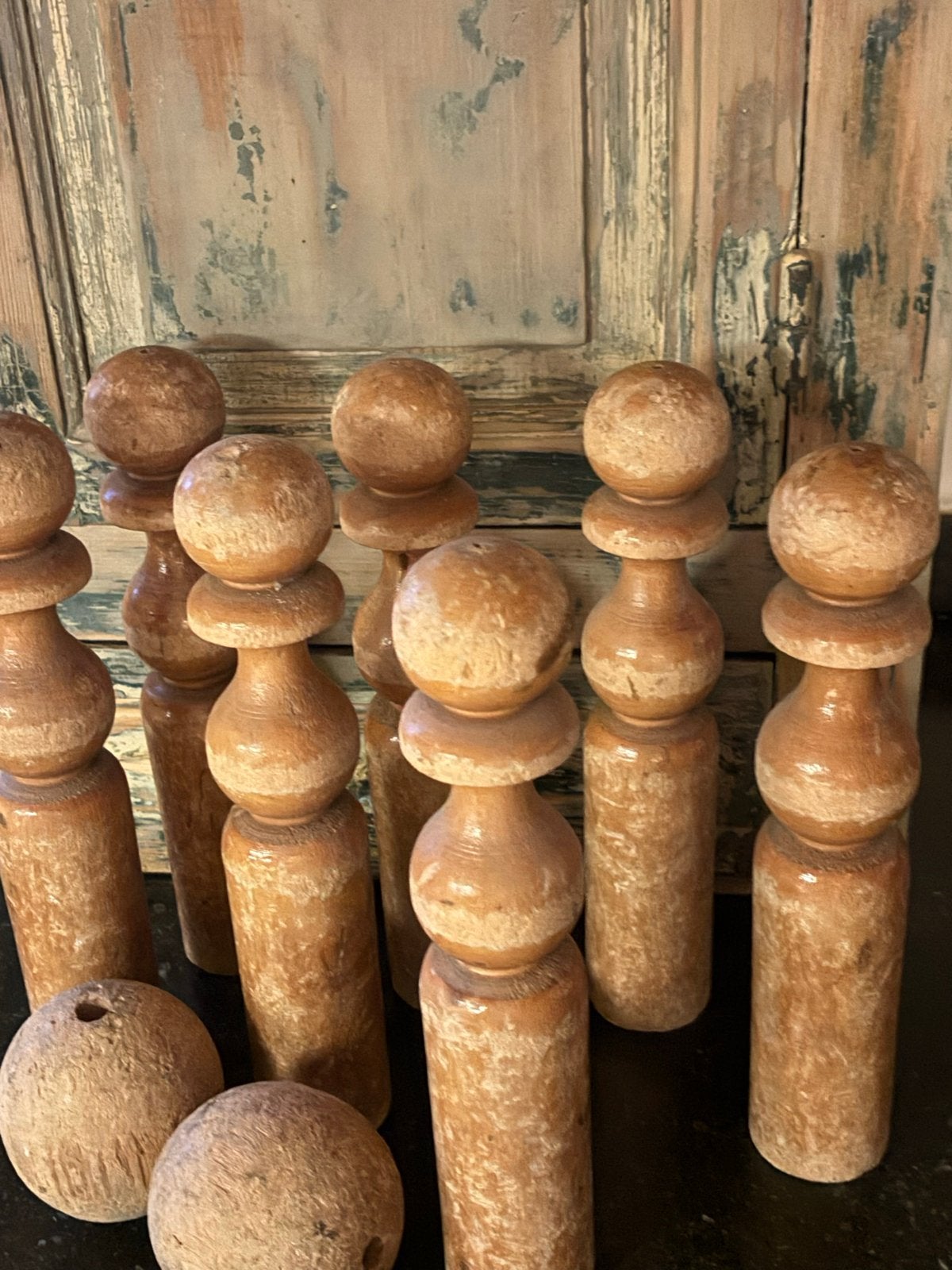 Oud houten kegelspel - 7 kegels, 2 ballen, decoratief, Ophalen of Verzenden
