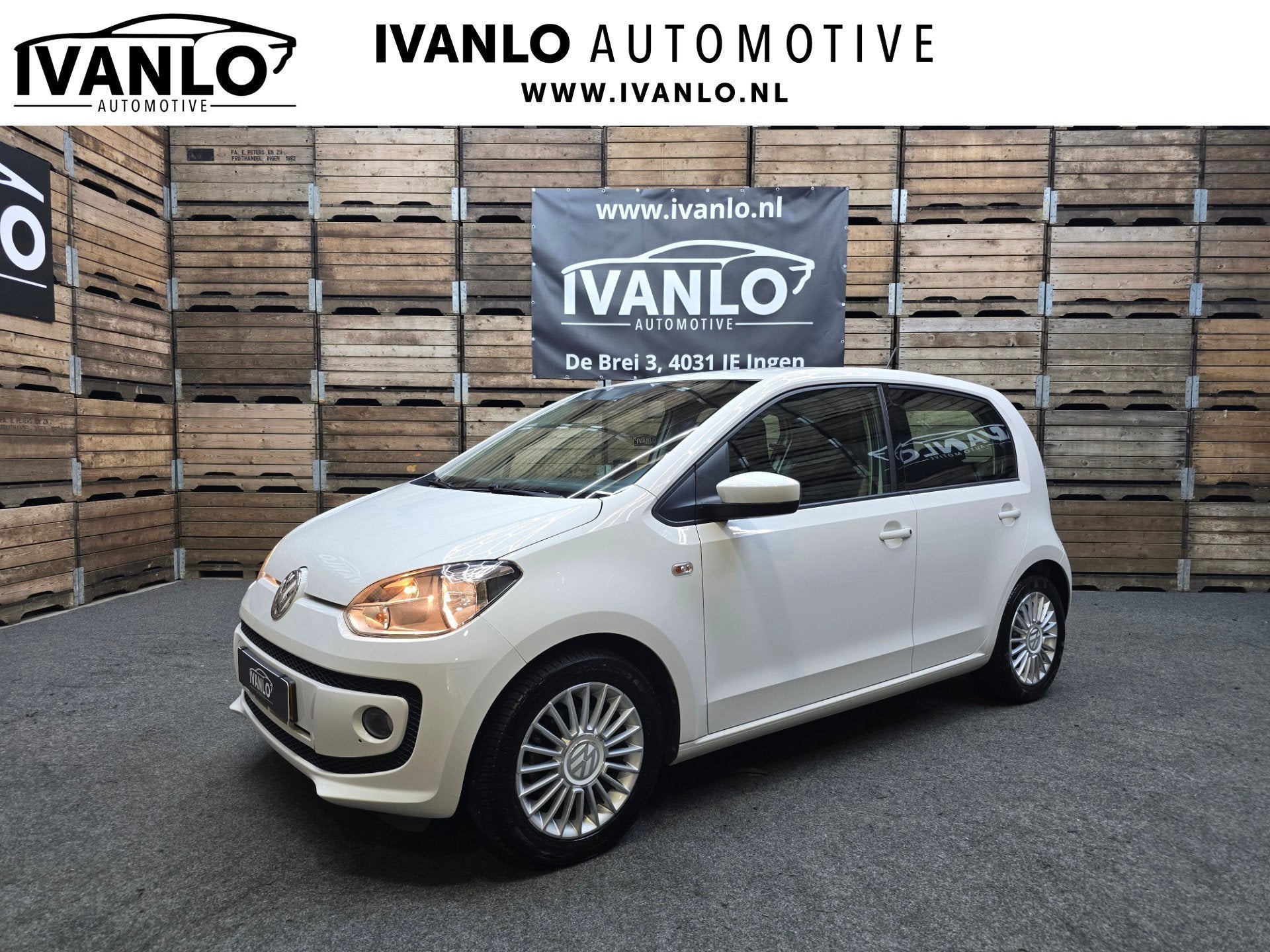 Volkswagen Up! 1.0 high up! BlueMotion Navi Airconditioning, Euro 5, Stof, Gebruikt, 840 kg