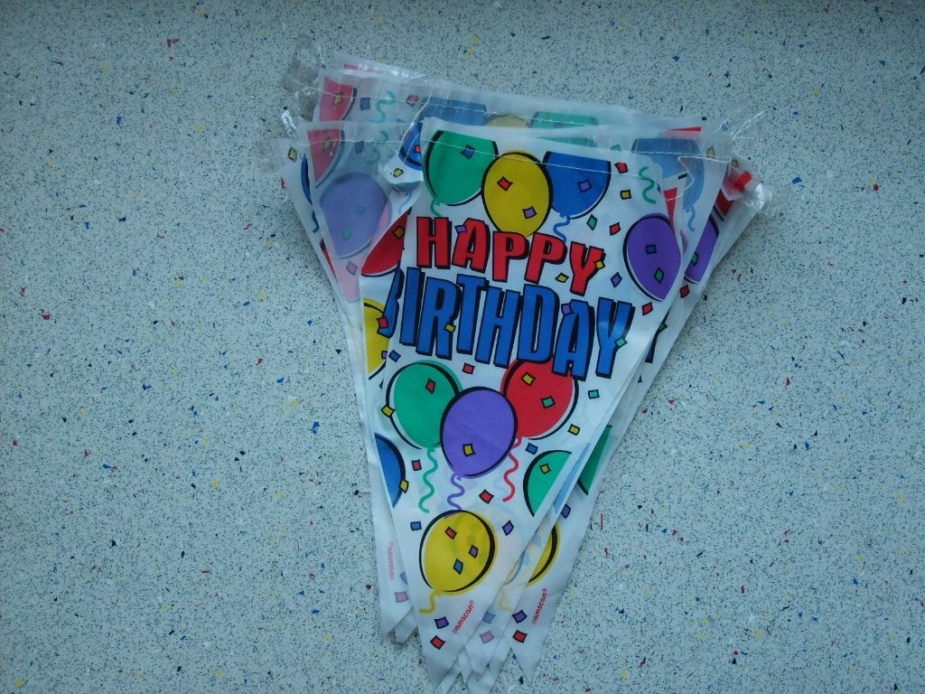 Verjaardags vlaggetjes met Happy birthday, Ophalen of Verzenden, Nieuw, Versiering, Verjaardag