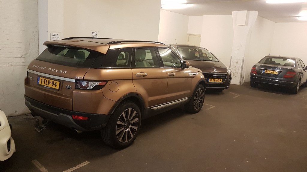 Parkeerplaatsen te huur – Spui, Amsterdam Centrum, Huizen en Kamers, Amsterdam