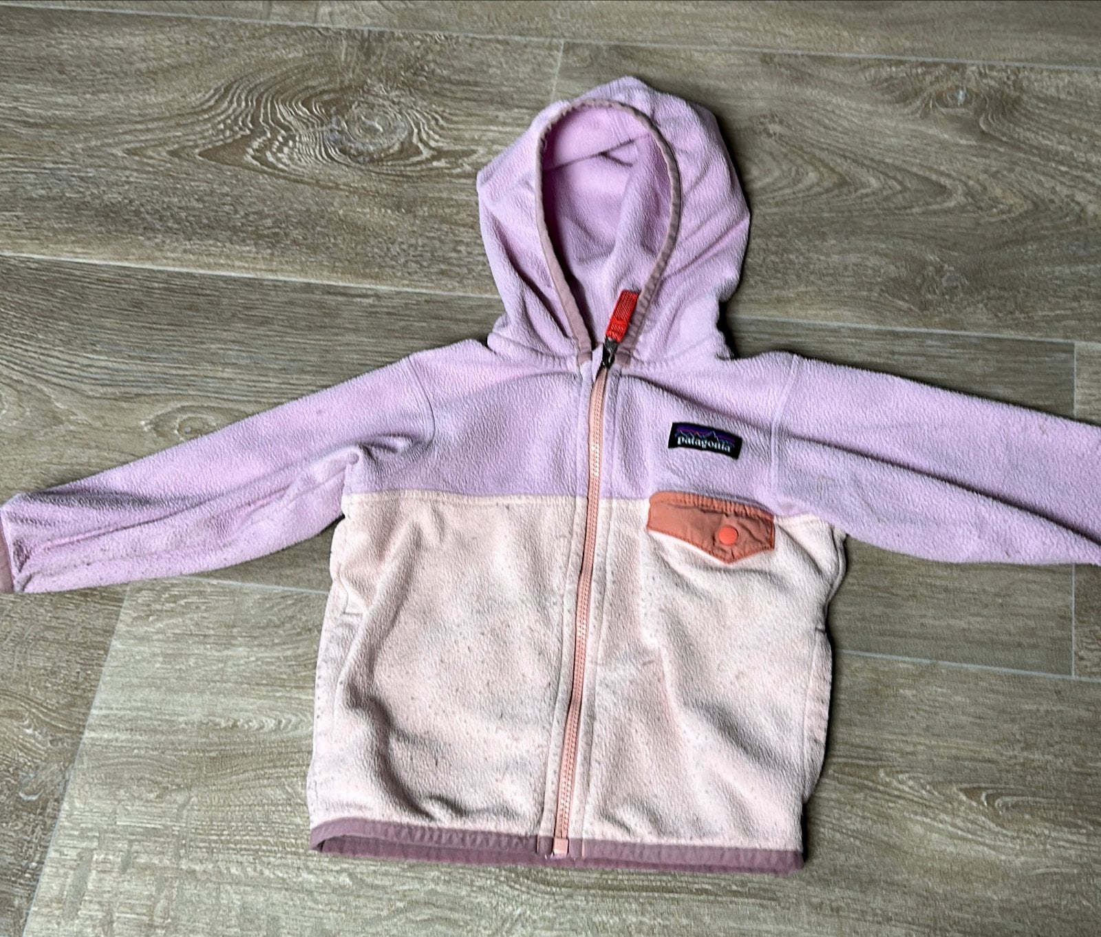 Patagonia vest 6-12 maanden, Kinderen en Baby's, Ophalen of Verzenden, Gebruikt, Meisje, Truitje of Vestje