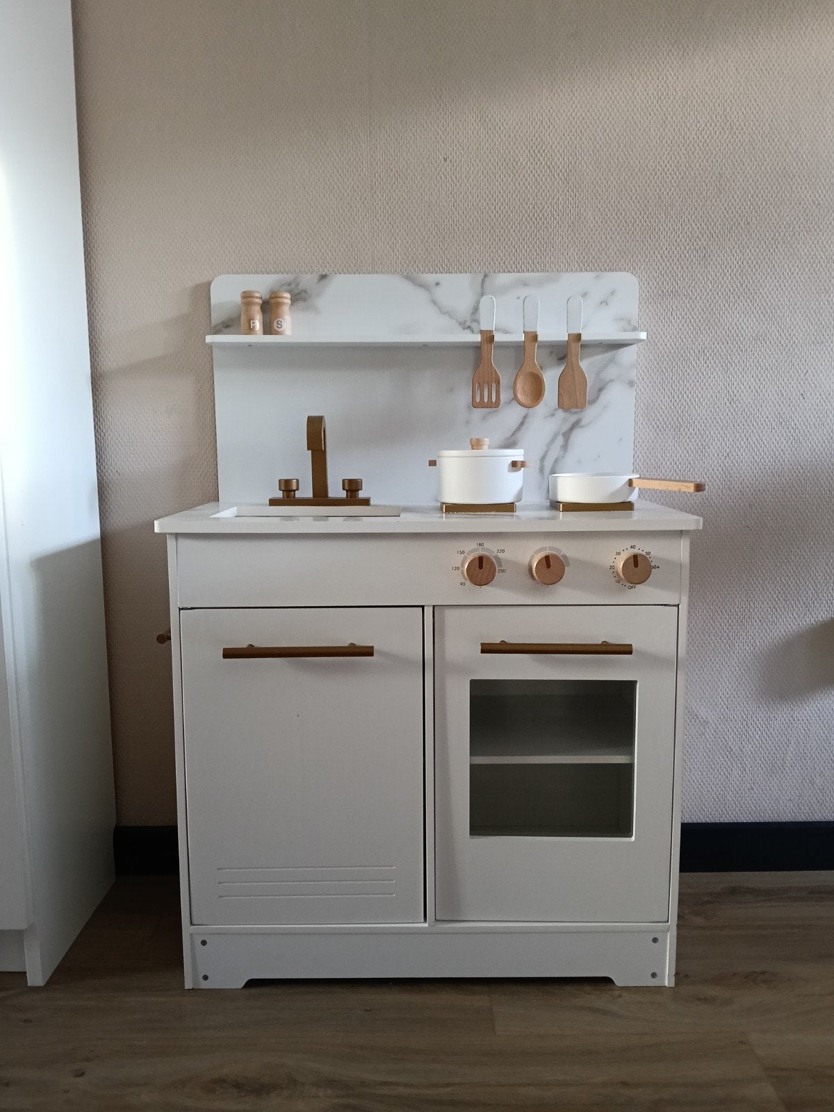 Speelkeuken wit/goud izgst!, Ophalen, Zo goed als nieuw