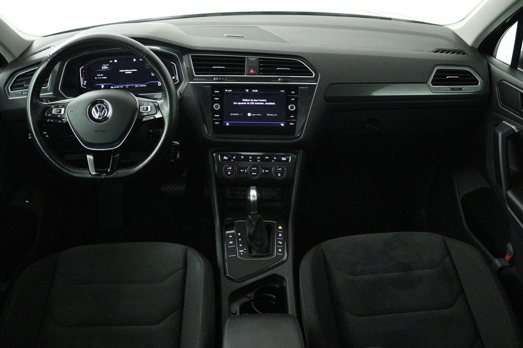 Volkswagen Tiguan 1.5 TSI ACT Highline (PANORAMADAK, DIGITAL, Auto's, Stof, 4 cilinders, 150 pk, Blauw