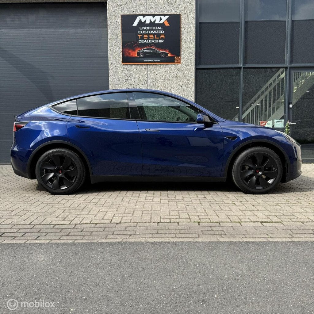 Tesla Model Y RWD + MMX PACK + IAP, Auto's, Tesla, Automaat, Achterwielaandrijving, Gebruikt, Zwart