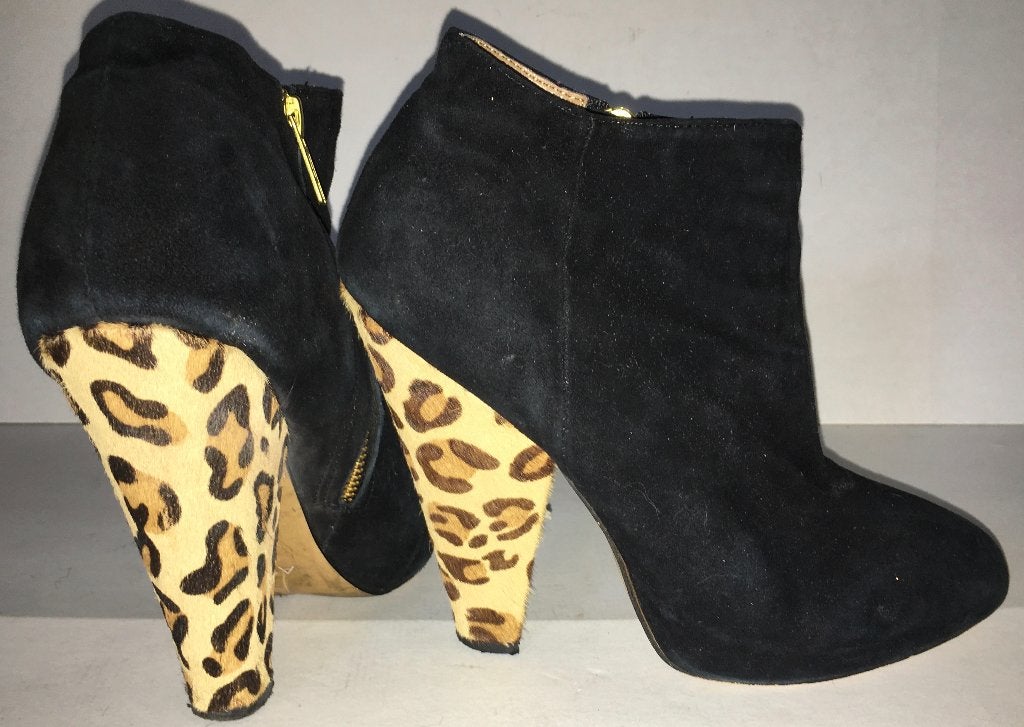 ALDO zwarte suede met panterprint enkel laarzen maat 38, Zwart, Lage of Enkellaarzen, Ophalen of Verzenden, Zo goed als nieuw