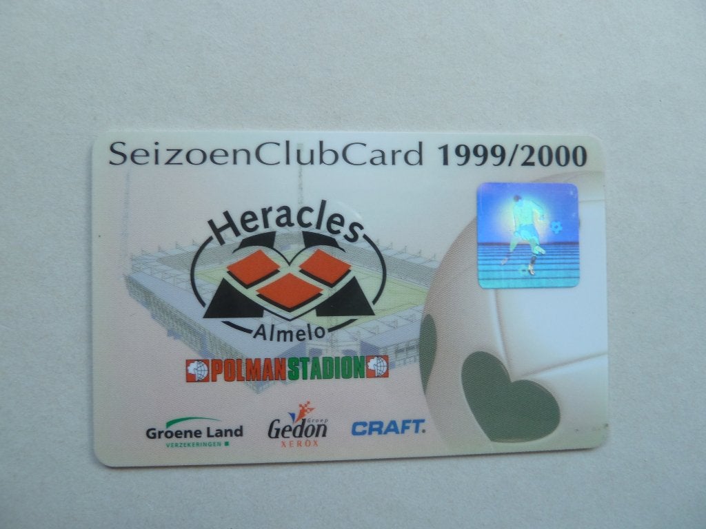Seizoenclubcard.  Heracles. 1999/2000. Blauwe achterkant, Verzamelen, Sportartikelen en Voetbal, Ophalen of Verzenden, Zo goed als nieuw