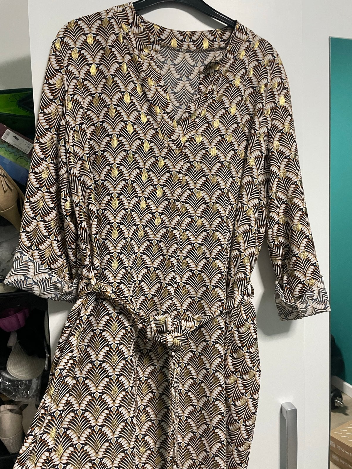 Elegante Jurk One Size met Gouden Accenten (M-XXL), Kleding | Dames, Jurken, Overige kleuren, Maat 42/44 (L), Nieuw, Ophalen of Verzenden