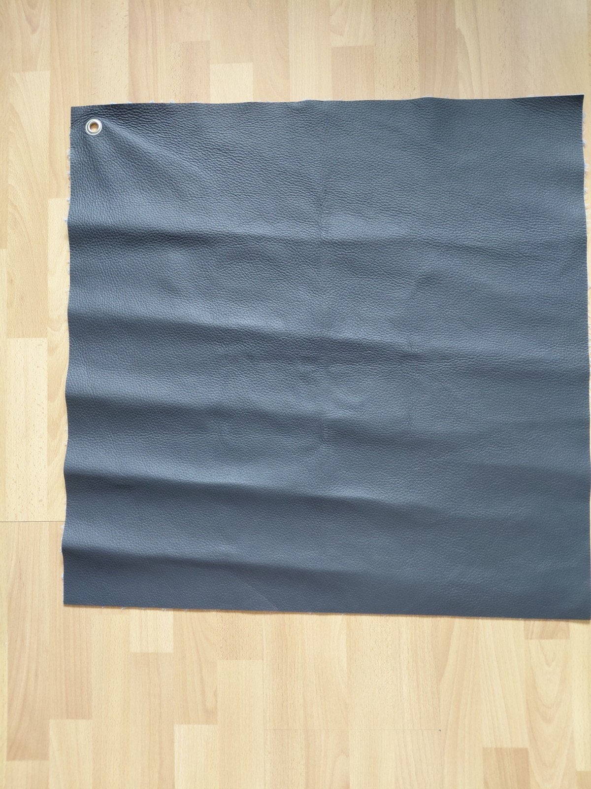 stuk leer, Nieuw, Ophalen of Verzenden, 30 tot 120 cm, Grijs
