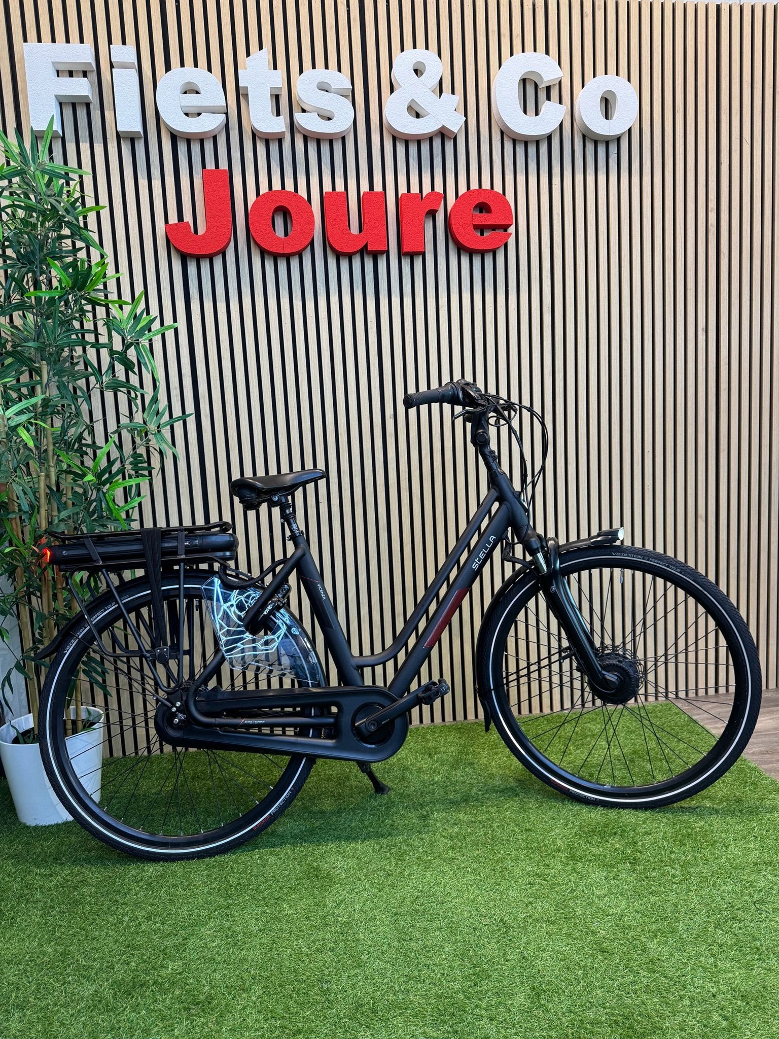 Stella Vicenza premium FDST (zgan), -, -, Zo goed als nieuw, 51 tot 55 cm