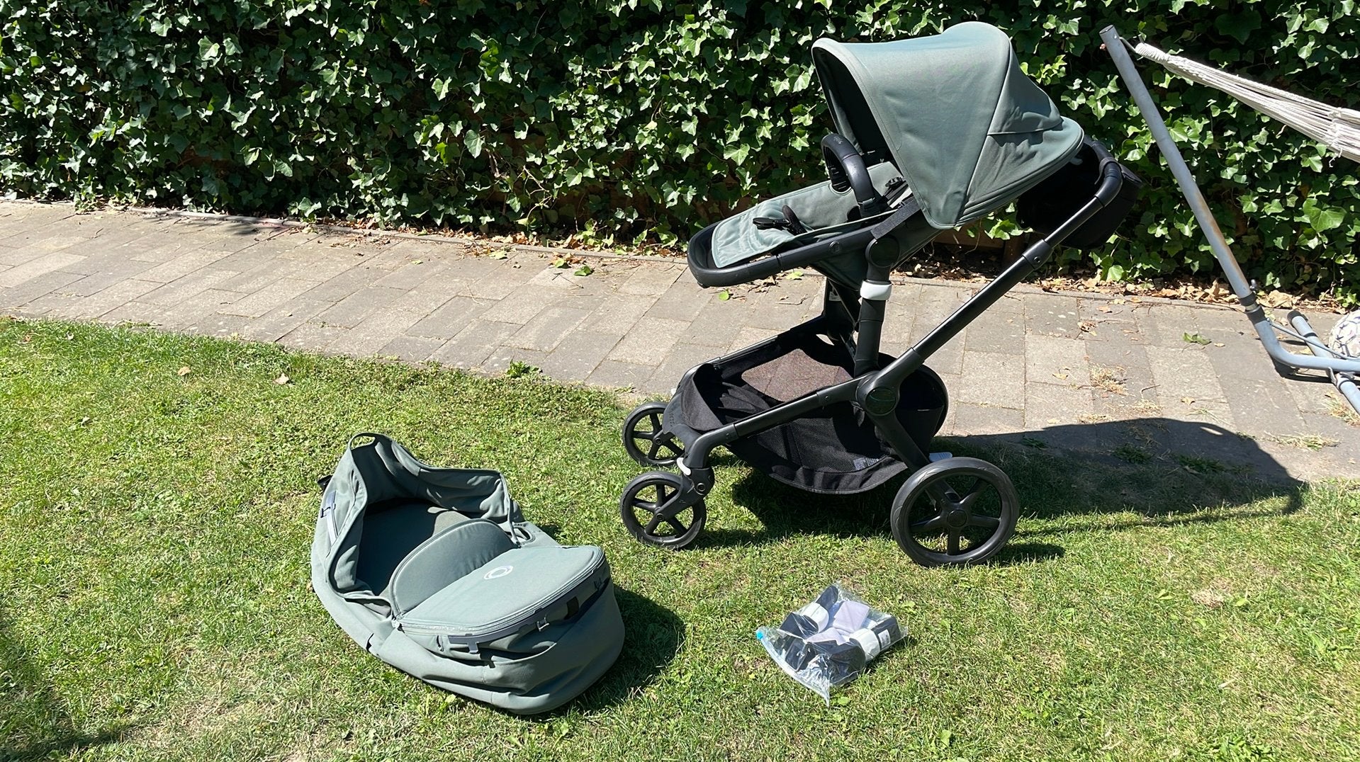 Bugaboo fox 5 kinderwagen Forest green met reiswieg - ZGAN, Verzenden, Bugaboo, Zo goed als nieuw, Combiwagen