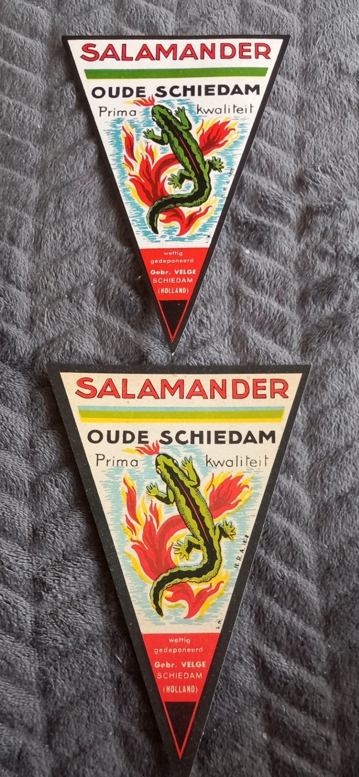 2x Schiedam Jenever Etiketten '20 '50 Gebr. Velge Salamander, Verzamelen, Merken en Reclamevoorwerpen, Ophalen of Verzenden, Zo goed als nieuw