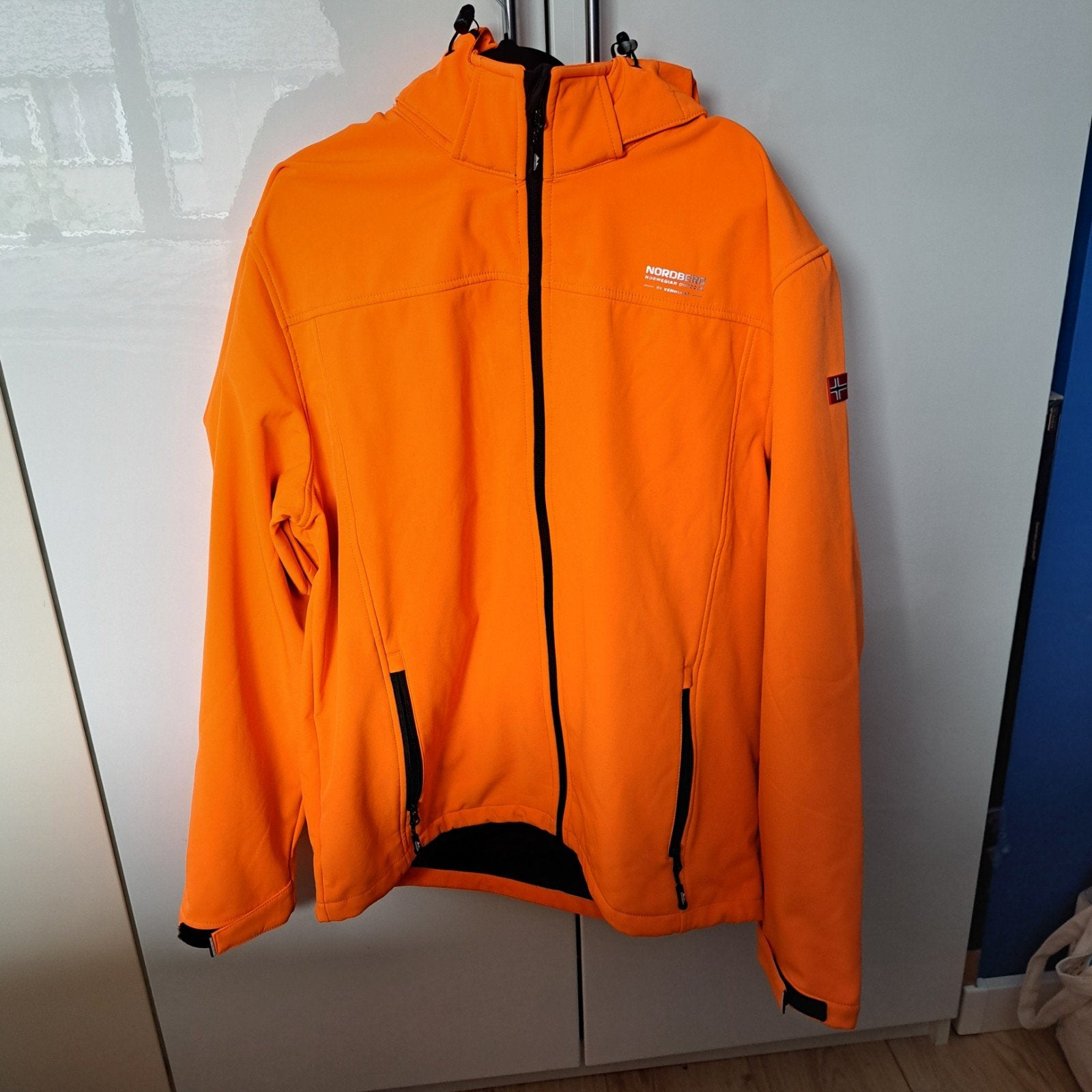 Nordberg Softshell Jas Oranje - Maat L, Maat 52/54 (L), Nordberg, Oranje, Ophalen of Verzenden