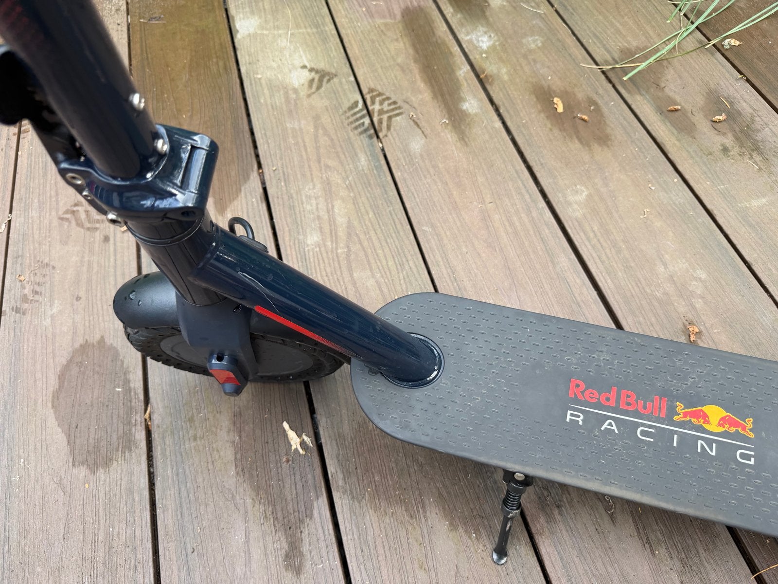 Red Bull Racing Elektrische Step - Zo goed als nieuw, Fietsen en Brommers, Steps, Ophalen of Verzenden, Zo goed als nieuw, Elektrische step (E-scooter)