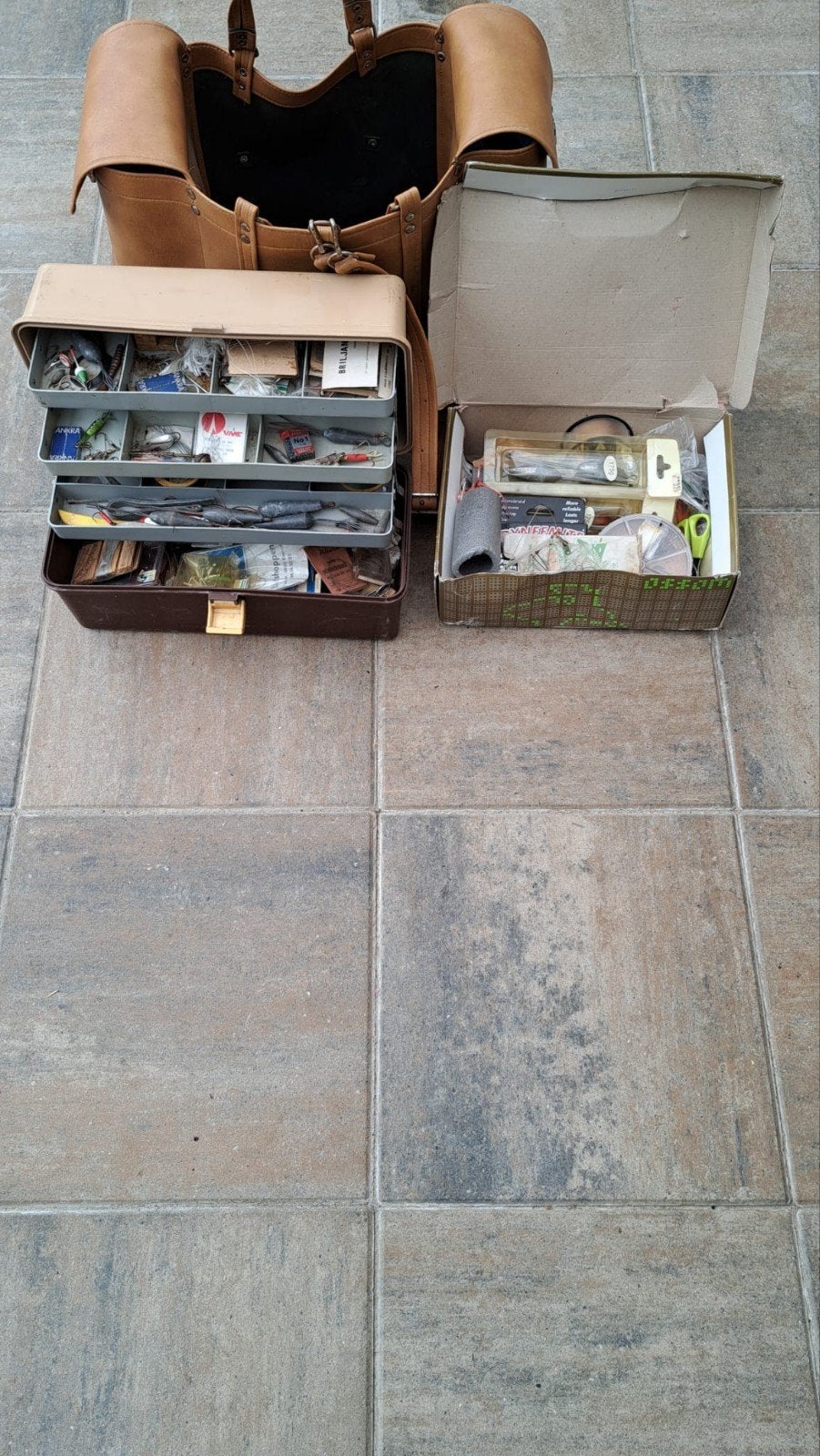 vis uitrusting met nieuwe tas, Ophalen, Nieuw