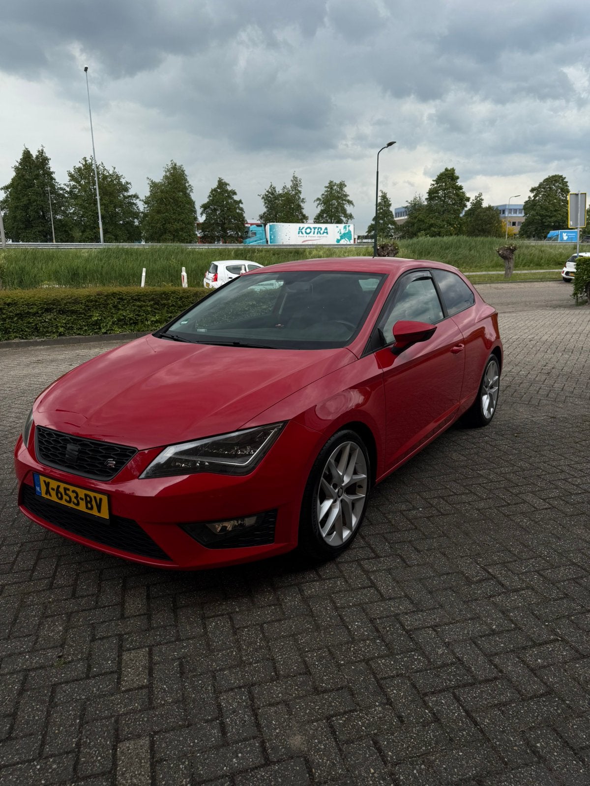 Seat Leon FR1.4 TSI 125PK 2015 Rood, Auto's, Seat, Voorwielaandrijving, 125 pk, 4 cilinders, Leon