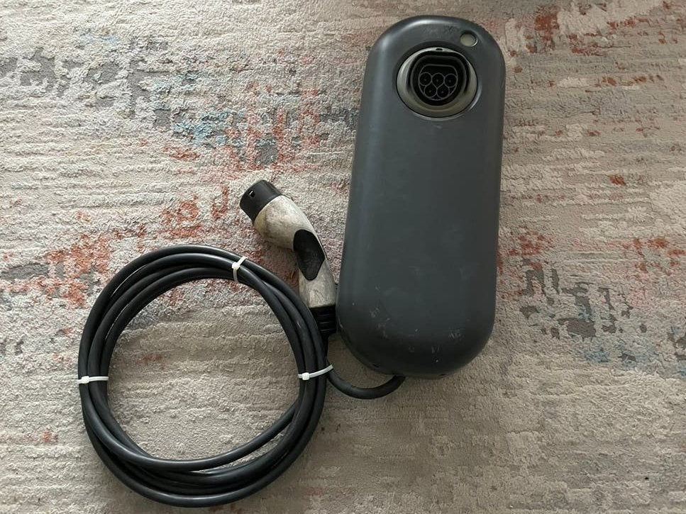 Lolo new motion laadpaal - 1 fase - 3,7 kwh. goede staat, Ophalen of Verzenden, Zo goed als nieuw, Laadpaal