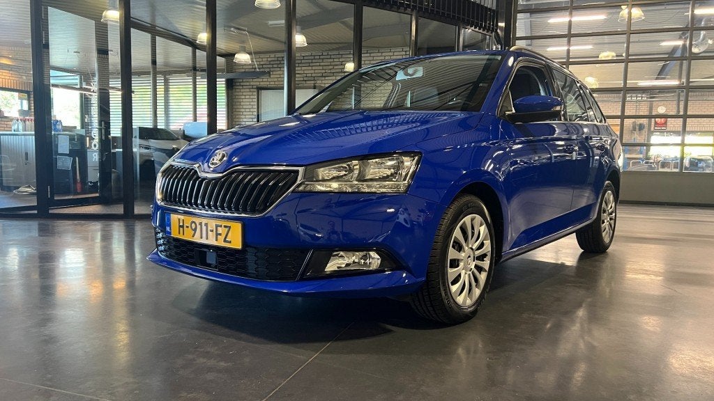 Skoda FABIA 1.0 TSI AMBITION, Auto's, Voorwielaandrijving, Gebruikt, Blauw, 49 €/maand