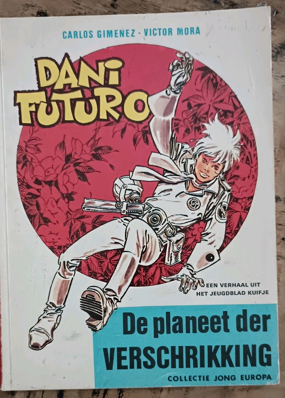 Dani Futuro - De planeet der verschrikking (1e druk 1975) -, Boeken, Ophalen of Verzenden, Gelezen