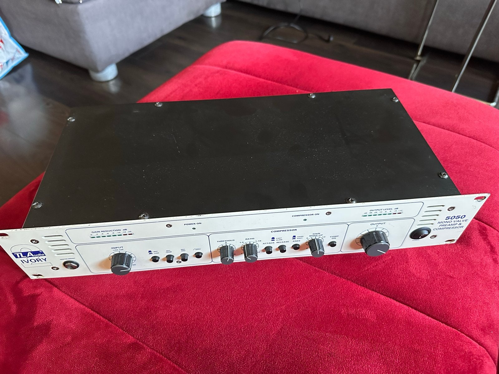 TLA Audio Ivory 5050 Mono Valve Preamp & Compressor, Muziek en Instrumenten, Ophalen of Verzenden, Gebruikt