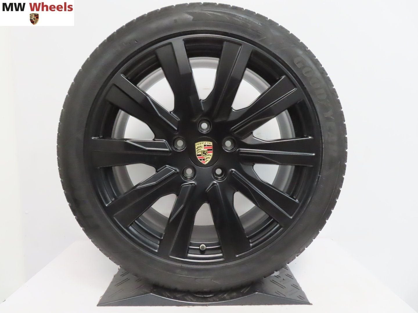 Originele Porsche Taycan 20 inch velgen winterbanden, Auto-onderdelen, Banden en Velgen, -, -, Banden en Velgen, 20 inch