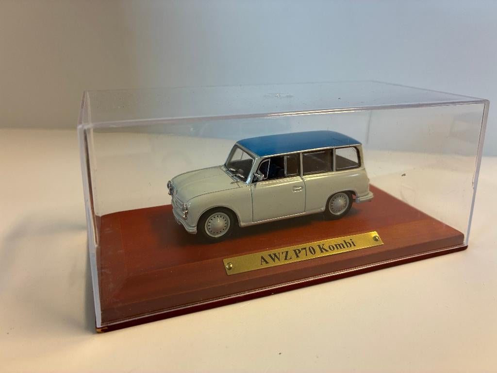 27447: AWZ P70 Kombi - Atlas 1:43, Auto, Ophalen of Verzenden, Zo goed als nieuw, Bachsatztstr. 54 D 72131 Ofterdingen, Germany