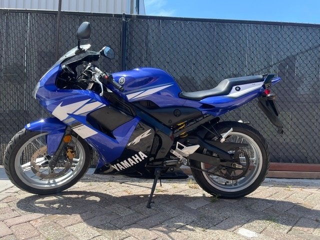 schitterende als nieuw  yamaha tzr50 met heel weinig km, Fietsen en Brommers, Brommers | Overige merken, 6 versnellingen, Maximaal 45 km/u