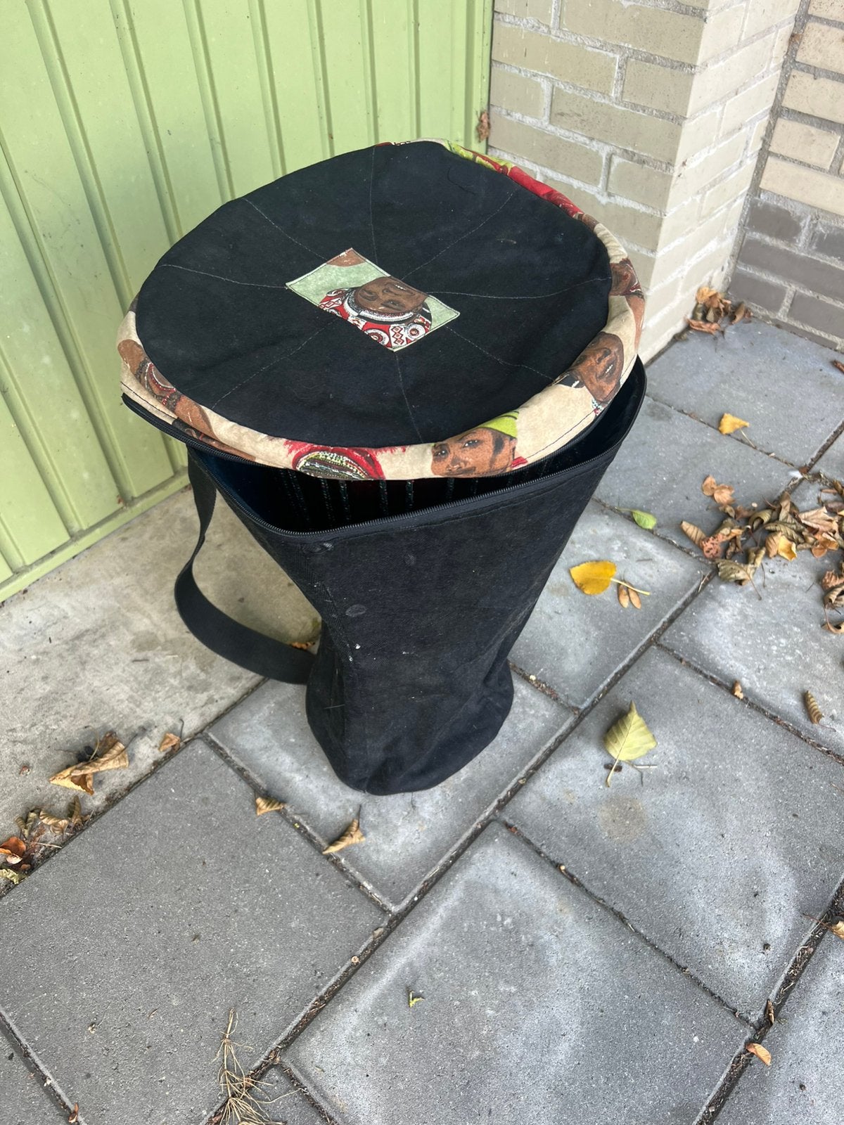 Tas voor djembe max 55cm hoog en diameter bij vel max 30cm, Muziek en Instrumenten, Ophalen of Verzenden, Zo goed als nieuw, Trommel