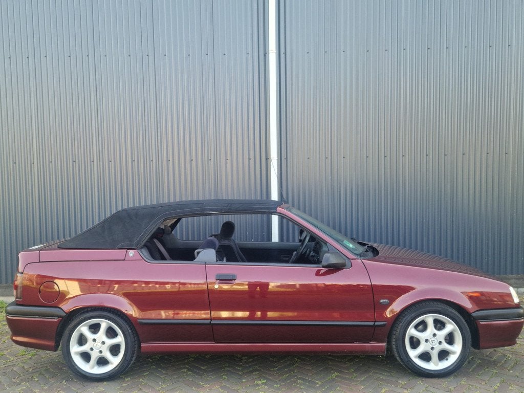 Renault 19 1.8 Fairway Cabrio, nieuwe apk (bj 1993), Auto's, Oldtimers, Voorwielaandrijving, Cabriolet, Verwarmde buitenspiegels