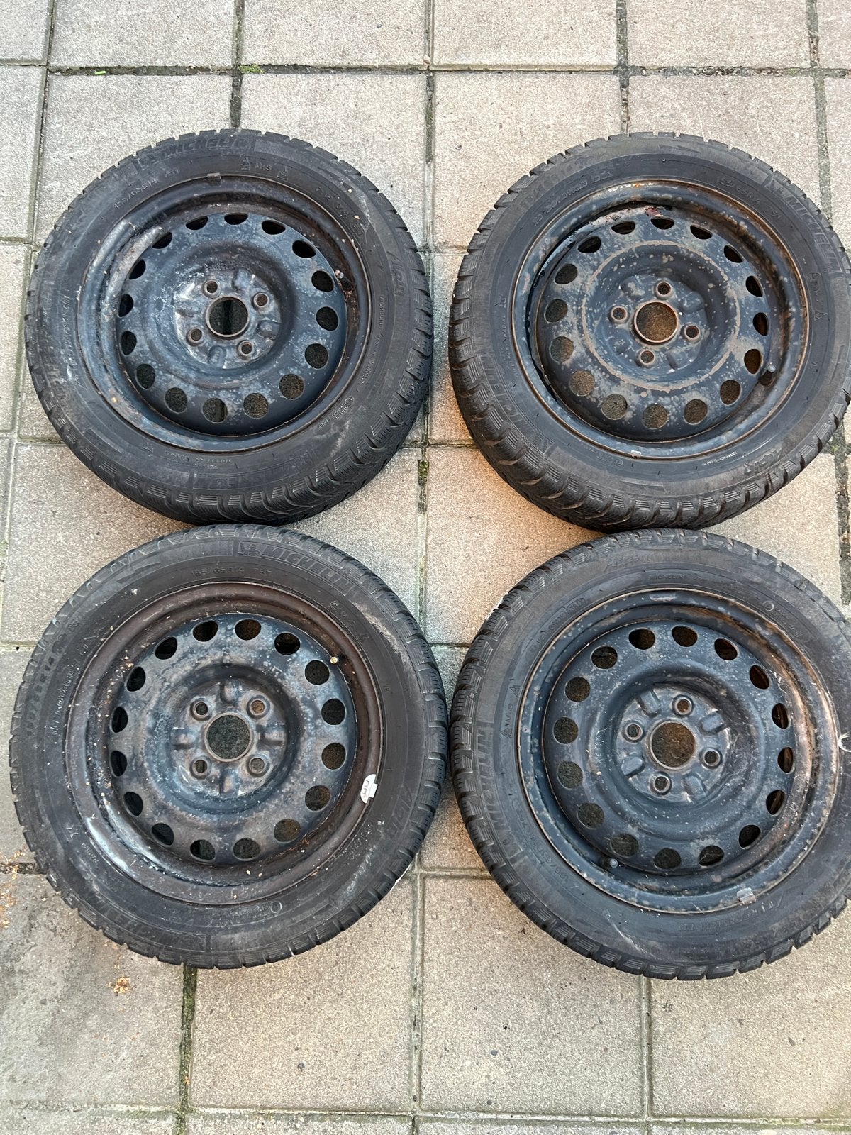 Winterbanden Michelin Alpin 155/65R14 Peugeot 107 (6mm), Auto-onderdelen, Banden en Velgen, Ophalen, 14 inch, Gebruikt, 155 mm