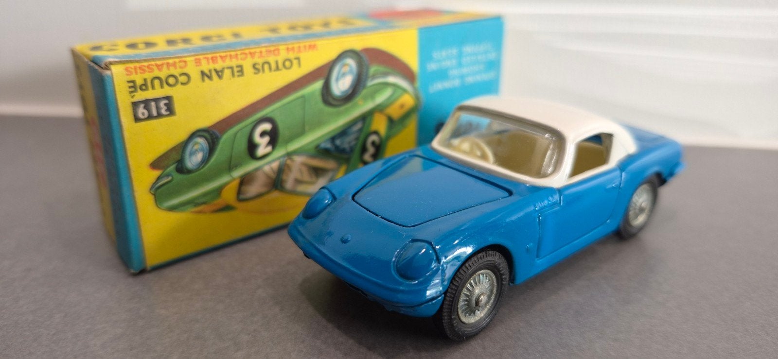 Corgi Toys nummer 319 Lotus Elan Coupé, Hobby en Vrije tijd, Ophalen of Verzenden, Auto, Corgi