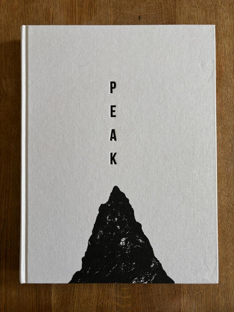 Bastiaan Woudt - Peak - Gesigneerd exemplaar, Ophalen of Verzenden, Zo goed als nieuw, Fotografen