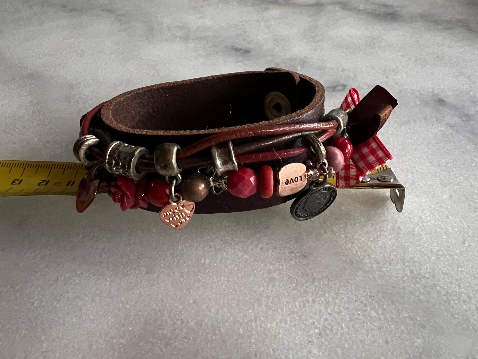 NG Design Leren Armband met Bedels - Maat M (19cm), Gebruikt, Bruin, Leer, Ophalen of Verzenden