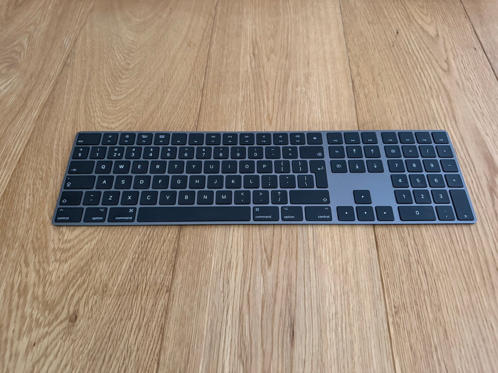 Apple Magic Keyboard met numeriek toetsenblok - Zwart, Computers en Software, Toetsenborden, Ophalen of Verzenden, Numeriek, Zo goed als nieuw