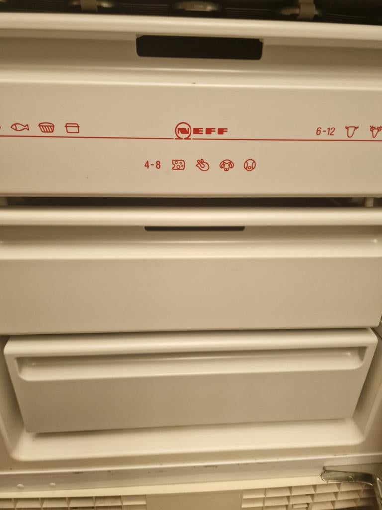 Inbouw diepvrieskast NEFF 3 laden zgan, Minder dan 85 cm, Zo goed als nieuw, Inbouw, 60 tot 90 cm