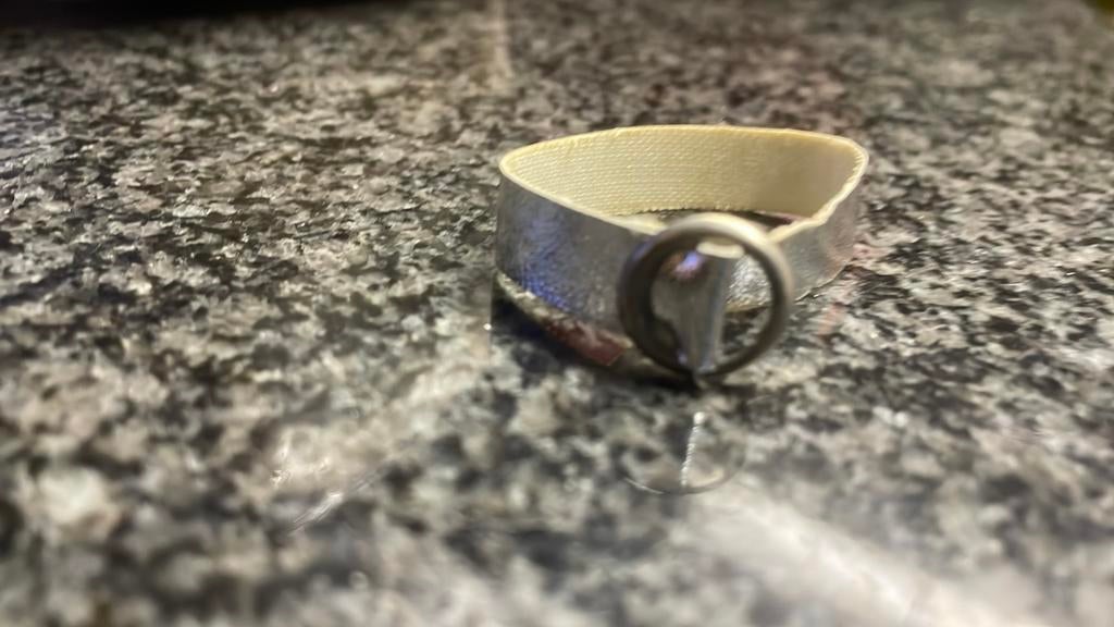 Vintage riem Barbie JC Penney Exclusief #1552 Zilver n Satin, Verzamelen, Poppen, Ophalen of Verzenden, Gebruikt, Accessoires