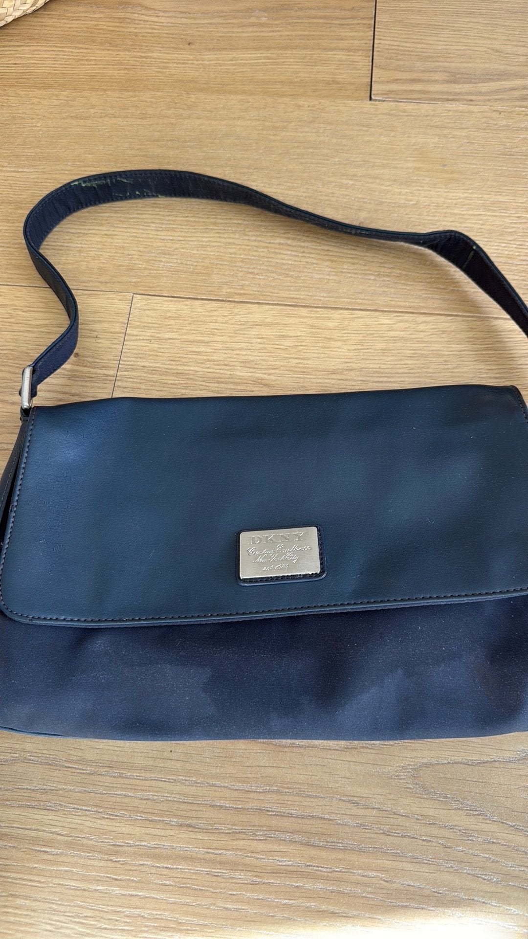 Originele DkNY tas, Ophalen of Verzenden, Zo goed als nieuw, Blauw, Schoudertasje