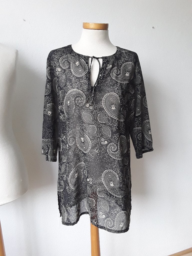 Voile lange blouse van de Bijenkorf mt 40, Maat 38/40 (M), Zwart, Zo goed als nieuw, De Bijenkorf