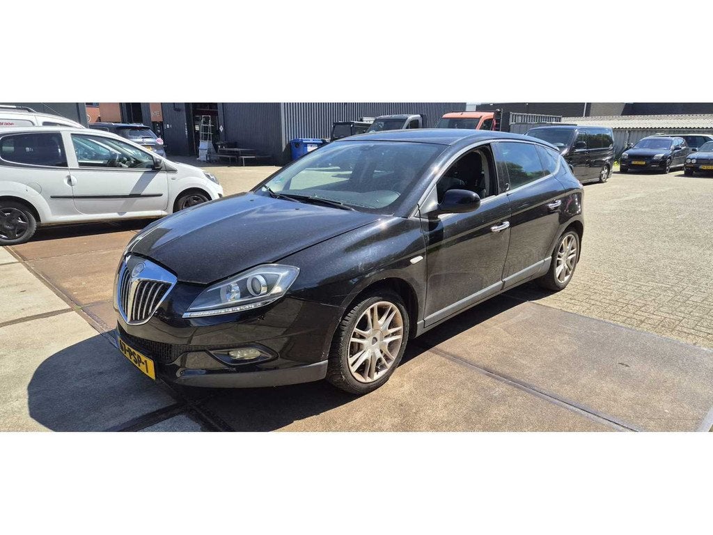 Lancia Delta 1.8 16V Di Platino Automaat, 67-PSP-1, Auto's, Lancia, Euro 5, Gebruikt, 4 cilinders, Zwart