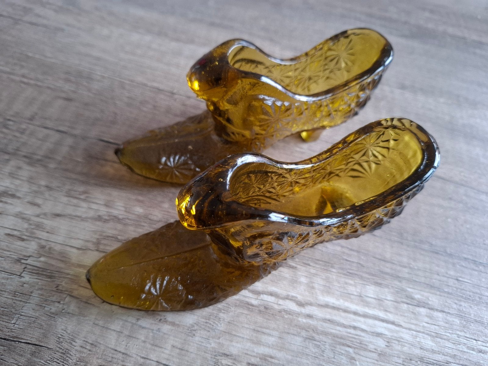 vintage amberkleurige glazen schoenen, 0 tot 2 jaar