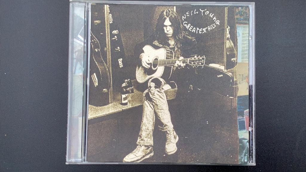 Neil Young “ Greatest Hits”, Cd's en Dvd's, Cd's | Rock, Ophalen of Verzenden, Zo goed als nieuw, Poprock
