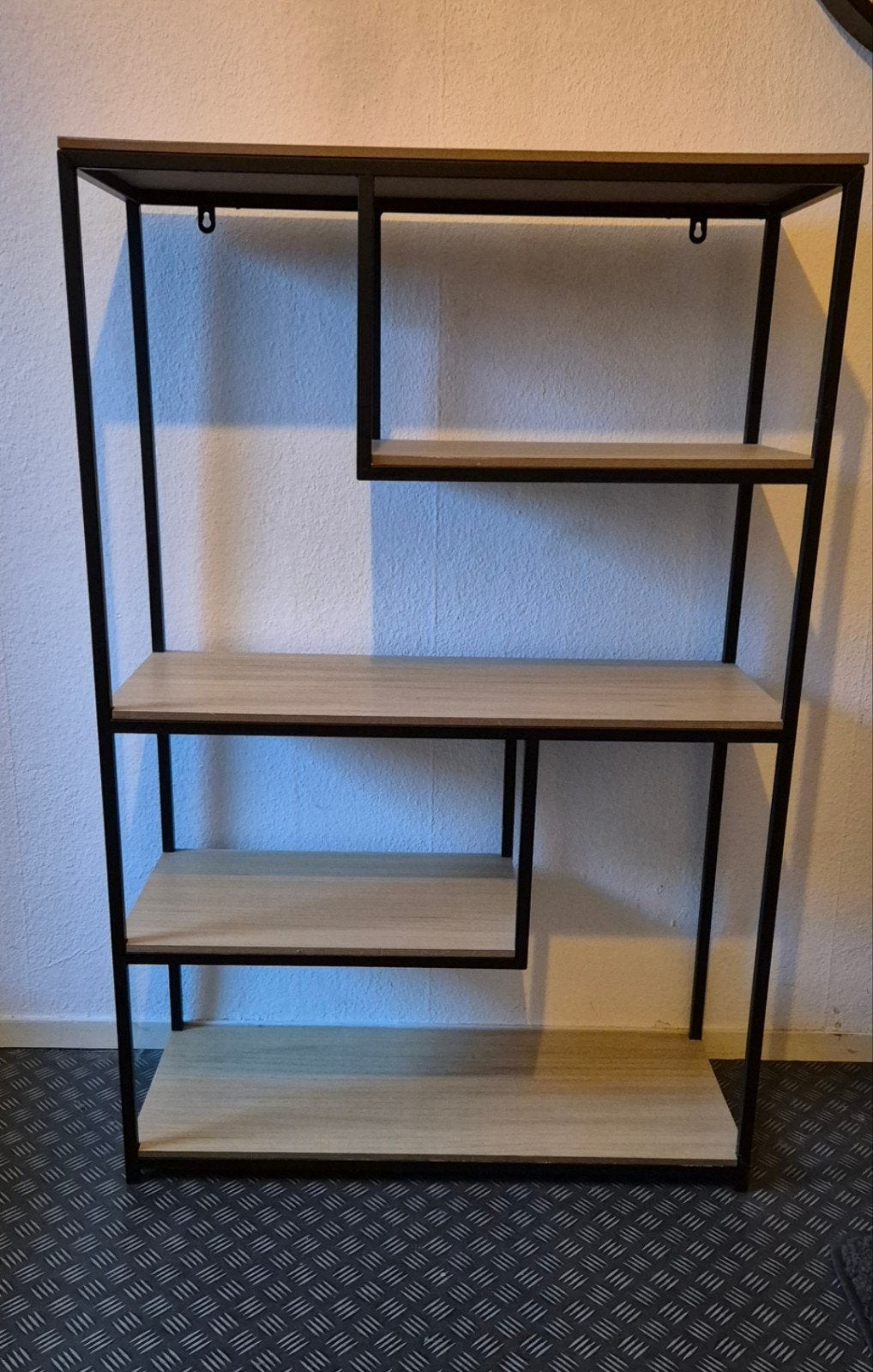 Vakkenkast metaal met houten planken - wandmontage mogelijk, Met plank(en), Gebruikt, 100 tot 150 cm, 50 tot 100 cm